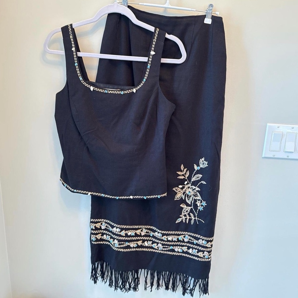 Jessica Howard Black and White Embroidered Skirt Set